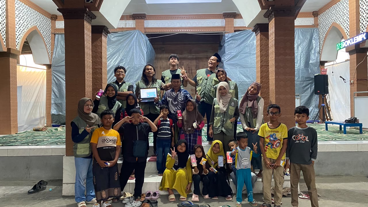 Dukung SDGs Pendidikan Berkualitas, Mahasiswa Gelar Edukasi Keagamaan dan Teknologi untuk Santri TPA Ledok Lempong